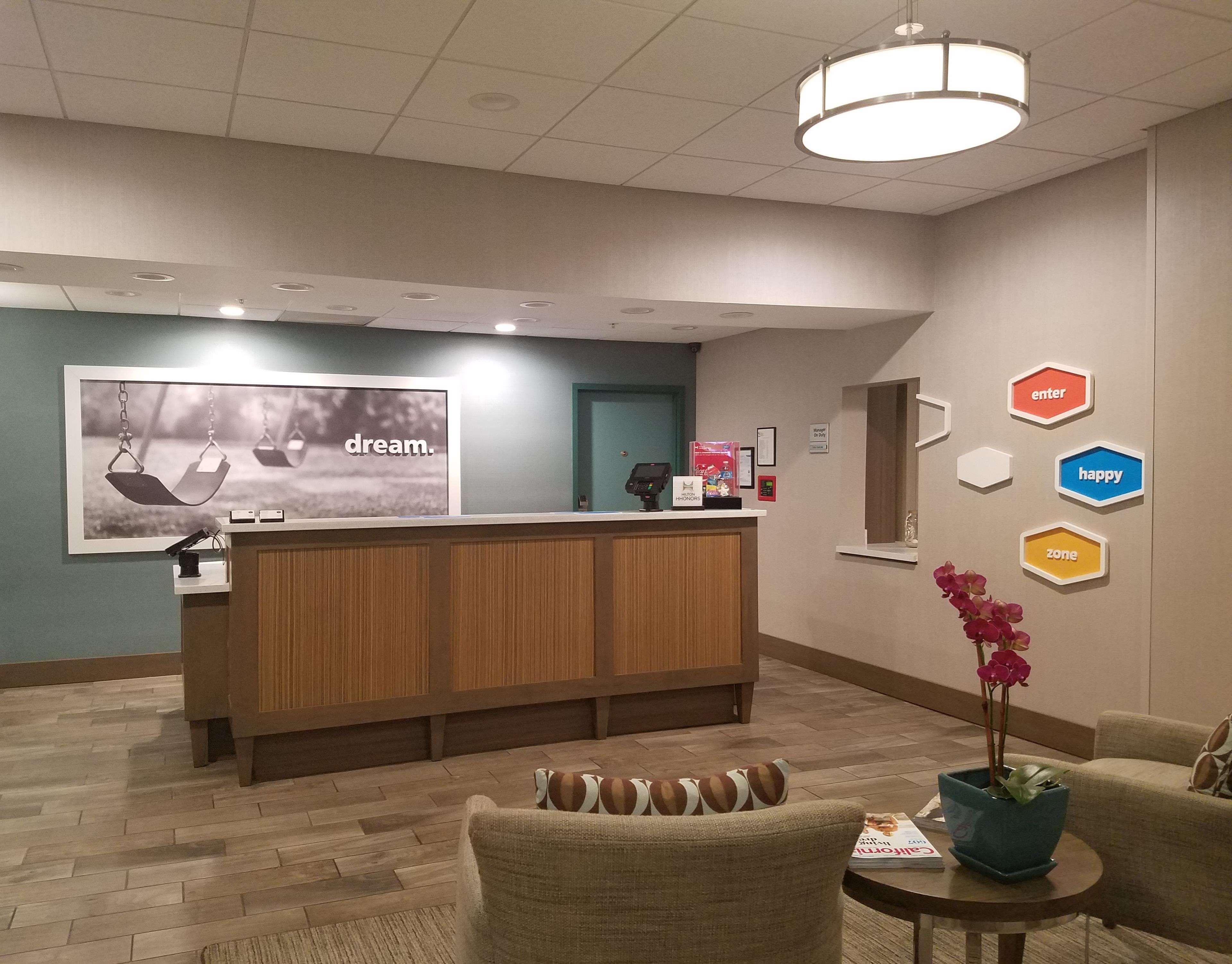 Hampton Inn Channel Islands Harbor Окснард Екстериор снимка