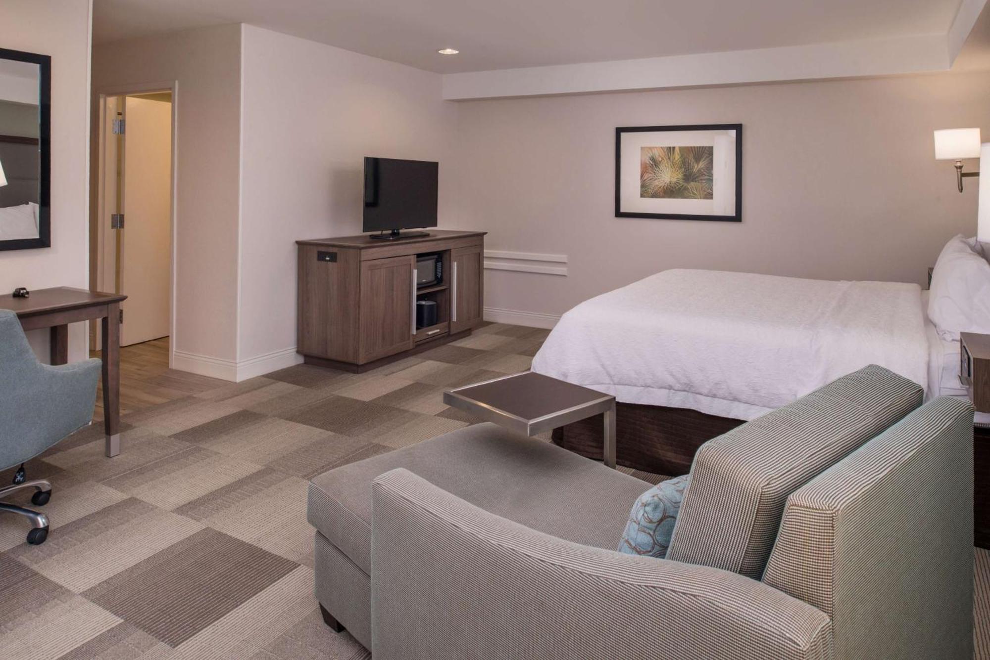 Hampton Inn Channel Islands Harbor Окснард Екстериор снимка