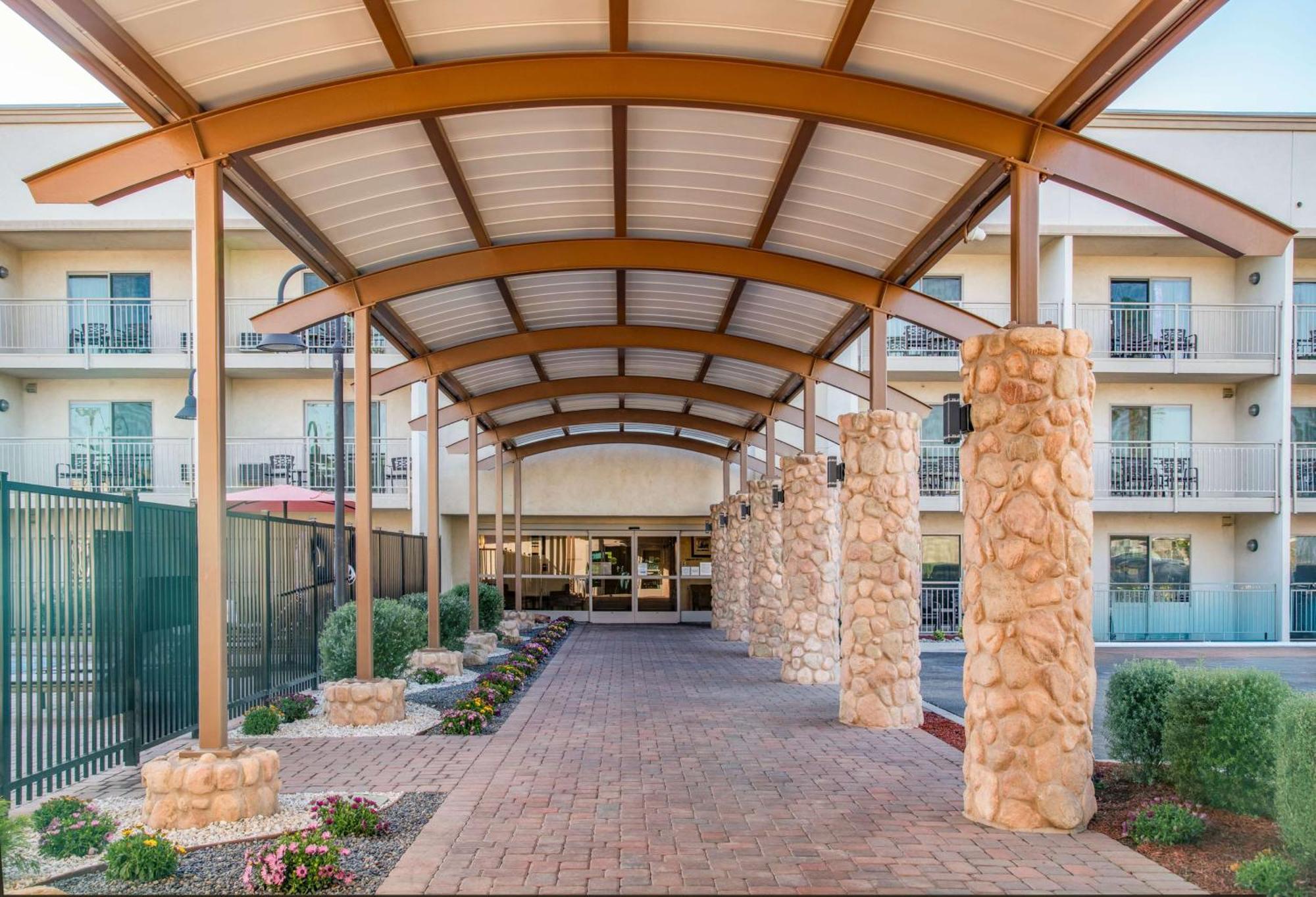 Hampton Inn Channel Islands Harbor Окснард Екстериор снимка