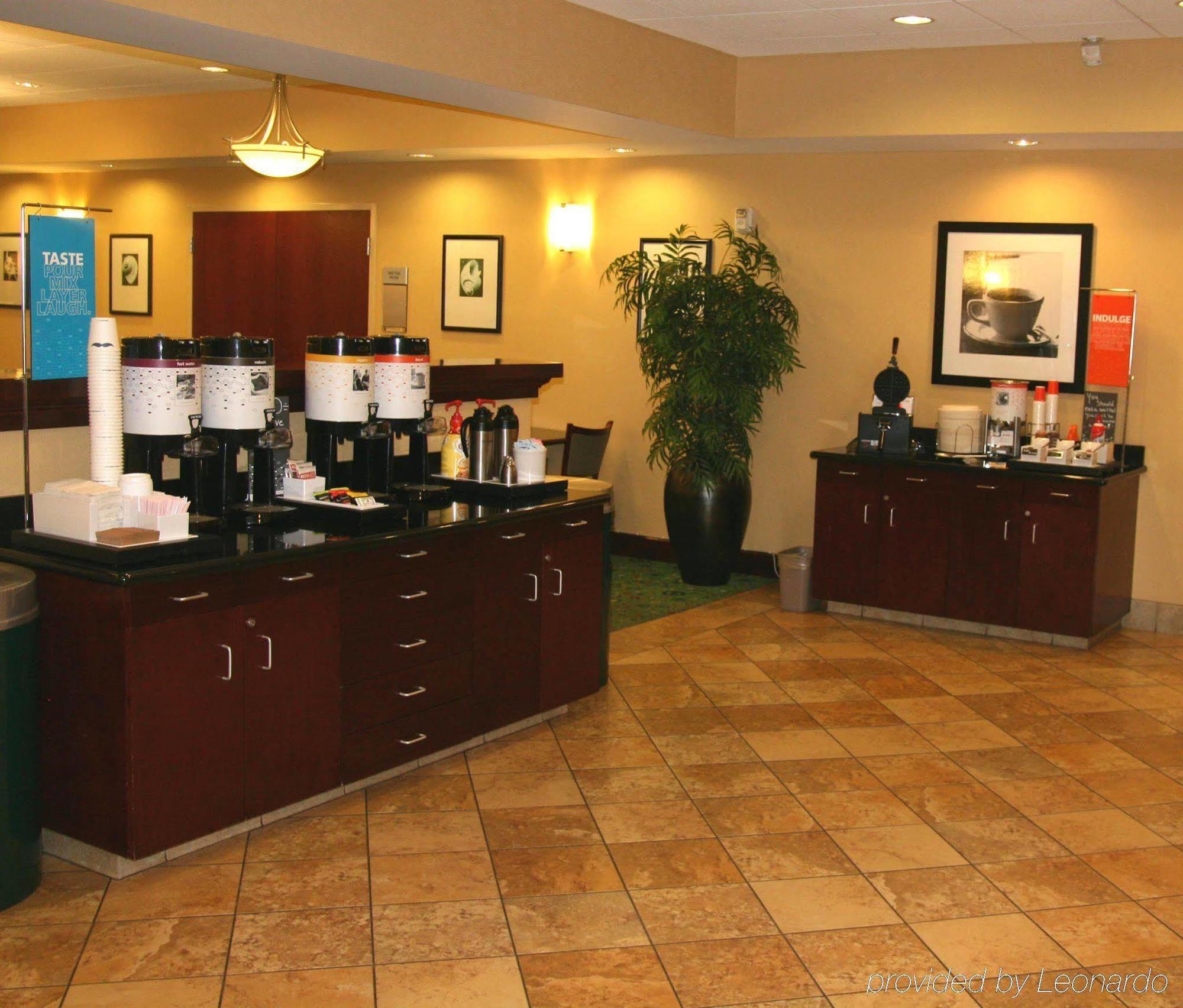 Hampton Inn Channel Islands Harbor Окснард Екстериор снимка