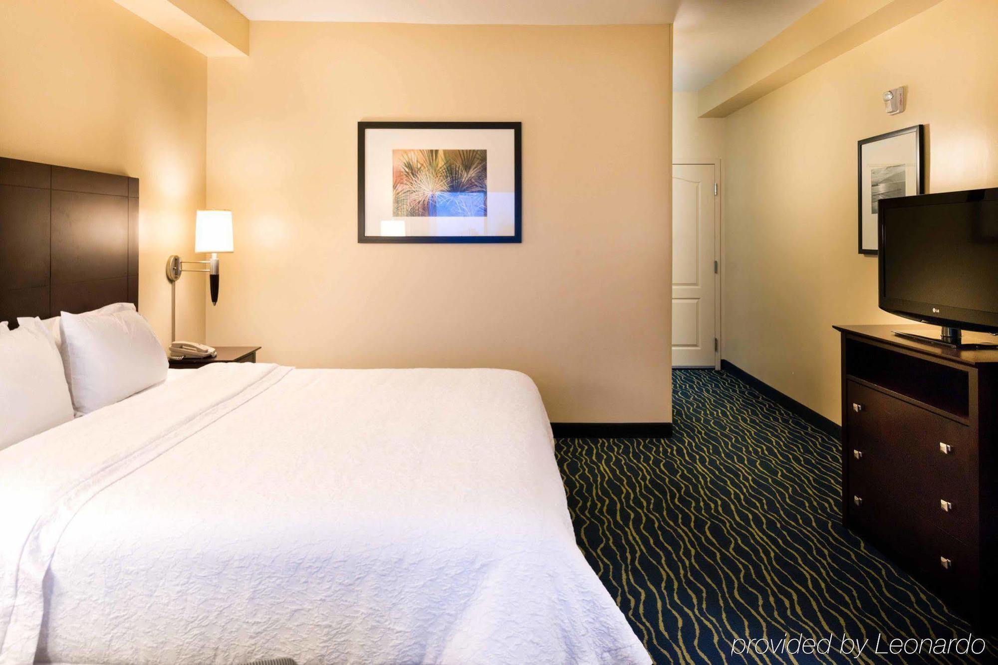 Hampton Inn Channel Islands Harbor Окснард Екстериор снимка