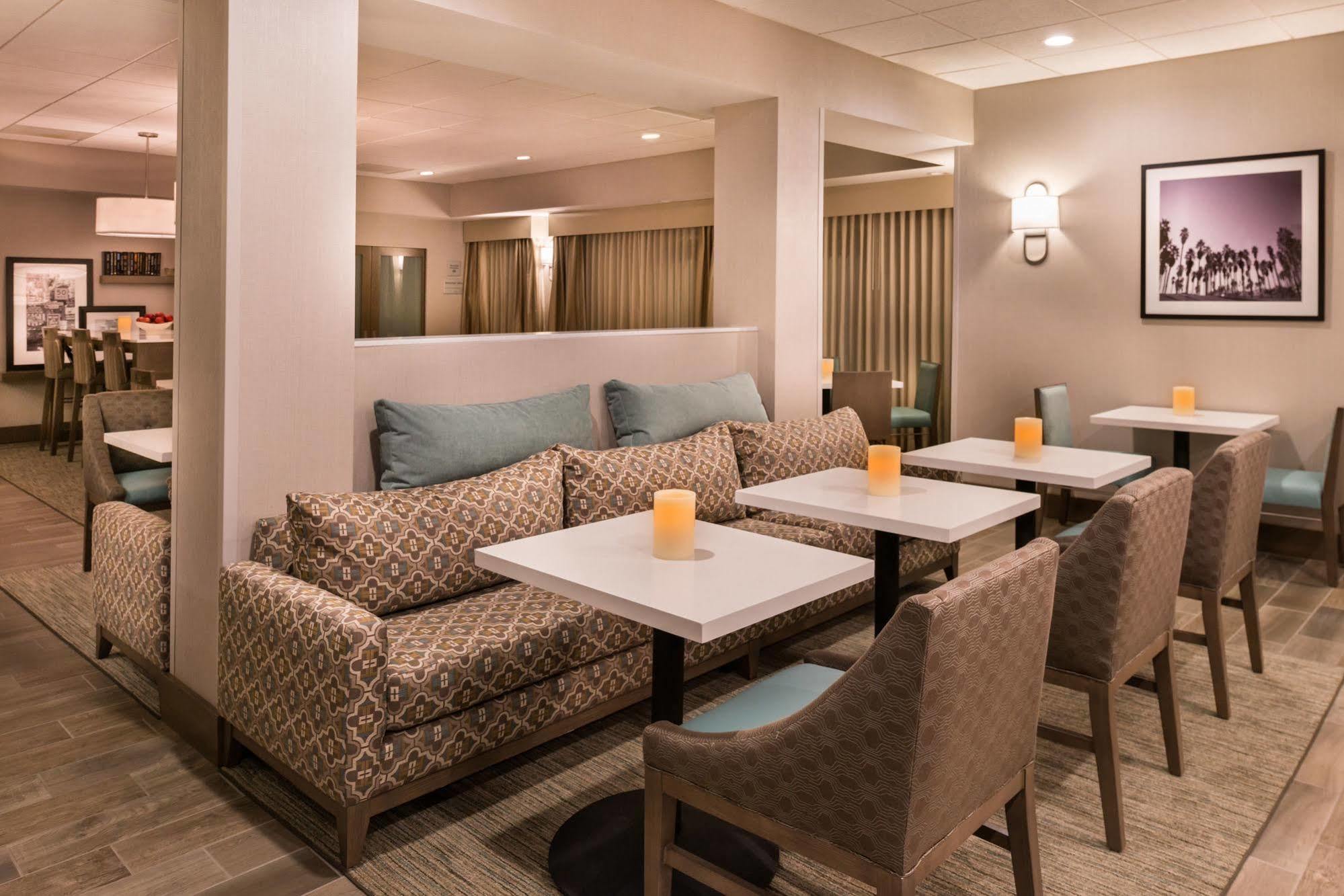 Hampton Inn Channel Islands Harbor Окснард Екстериор снимка